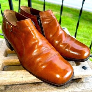 Florsheim Vintage 1970’s Low rise Beetle Boot Model 30458 Cognac Men’s Size 9.5C
